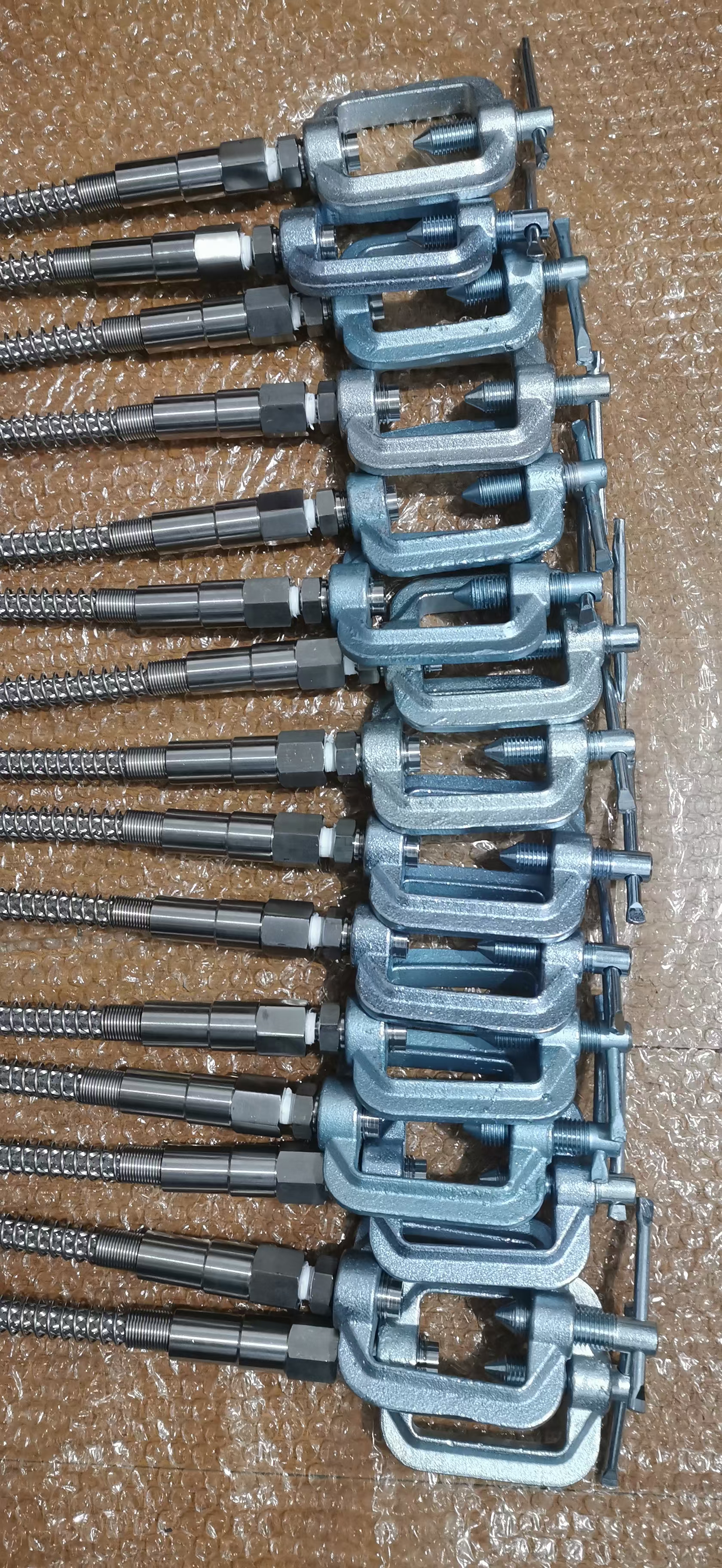 乙炔鋼瓶接頭支架專用配件河南沃邦氣路工程供應(yīng)商電話